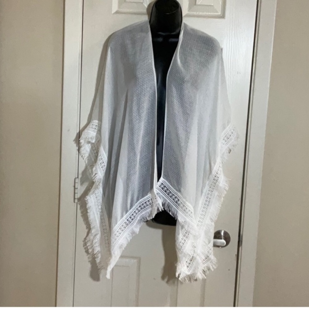 💕3/$19💕 Beach Cover Up